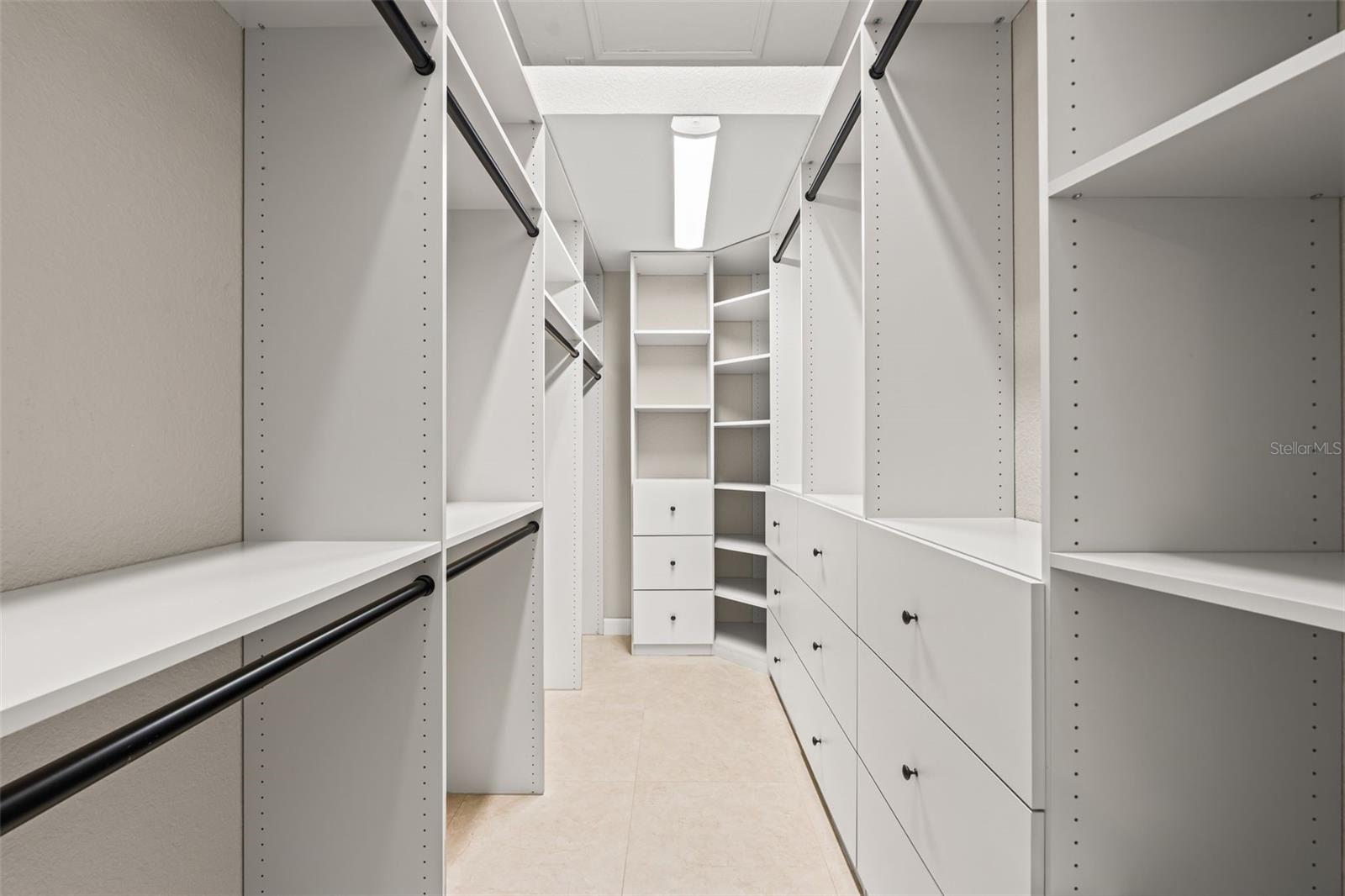 A4659323 Property Photo