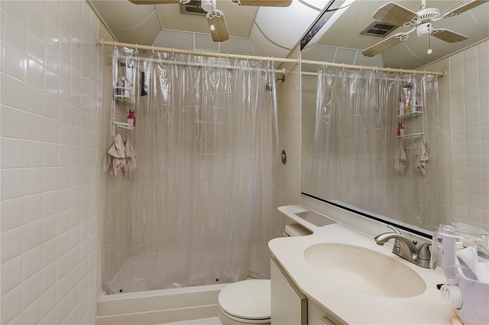 TB8408834 Property Photo