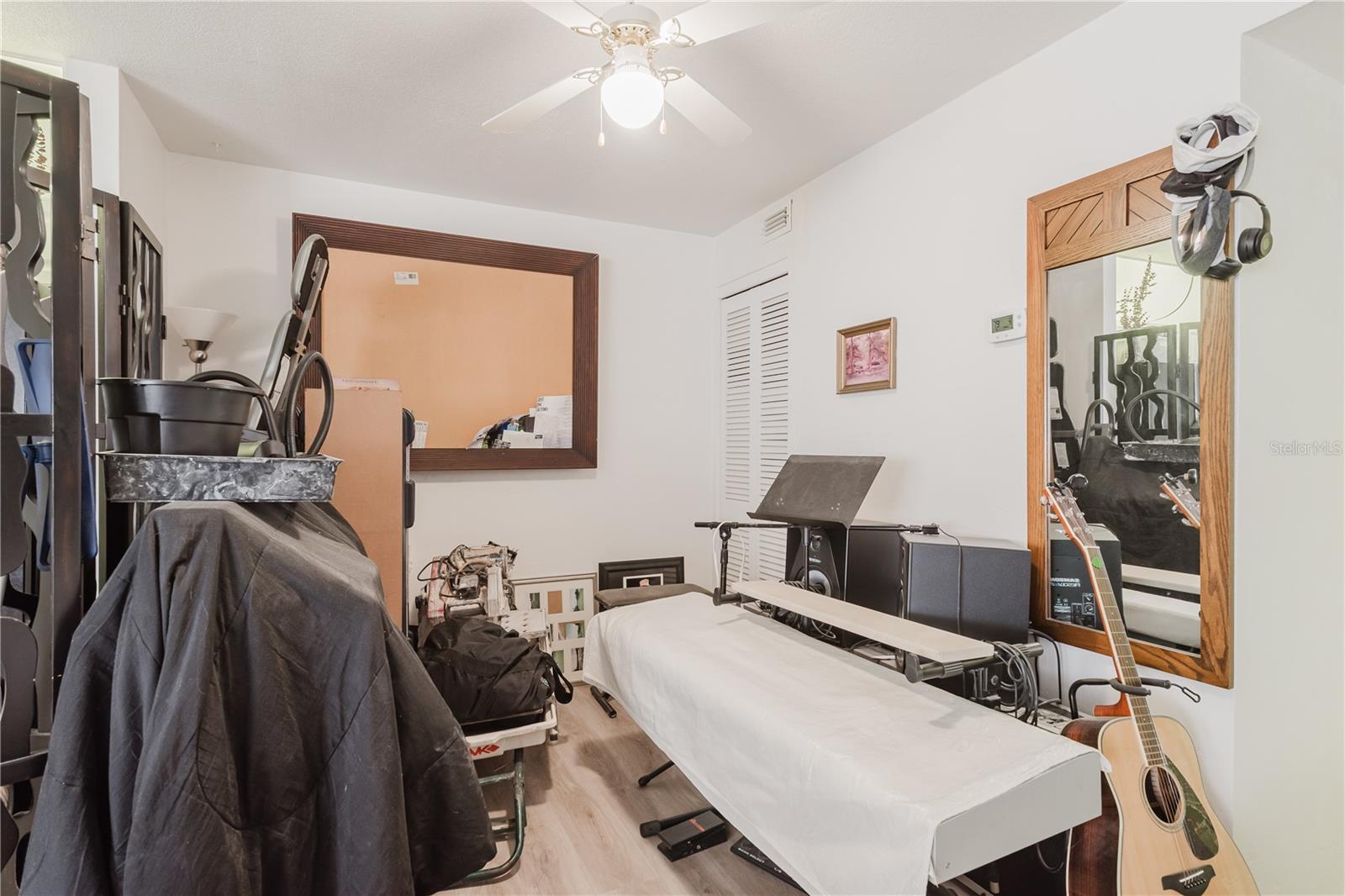 TB8408834 Property Photo