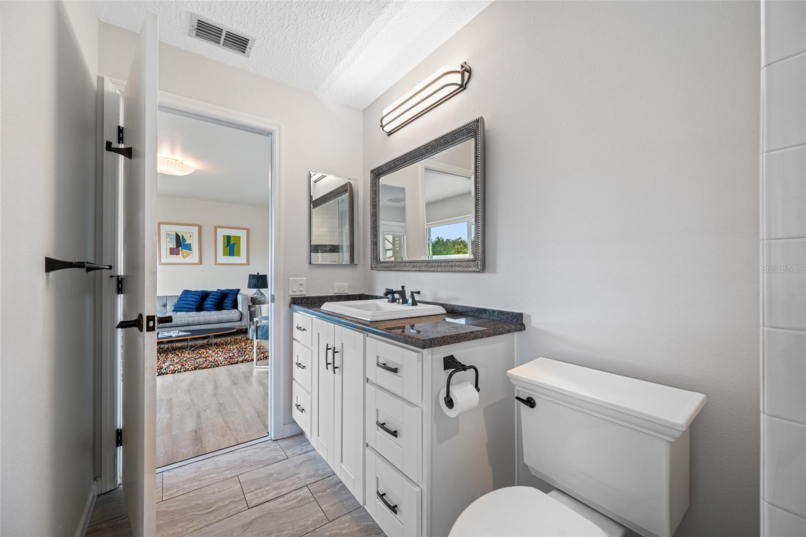 Ensuite Bedroom 2/office