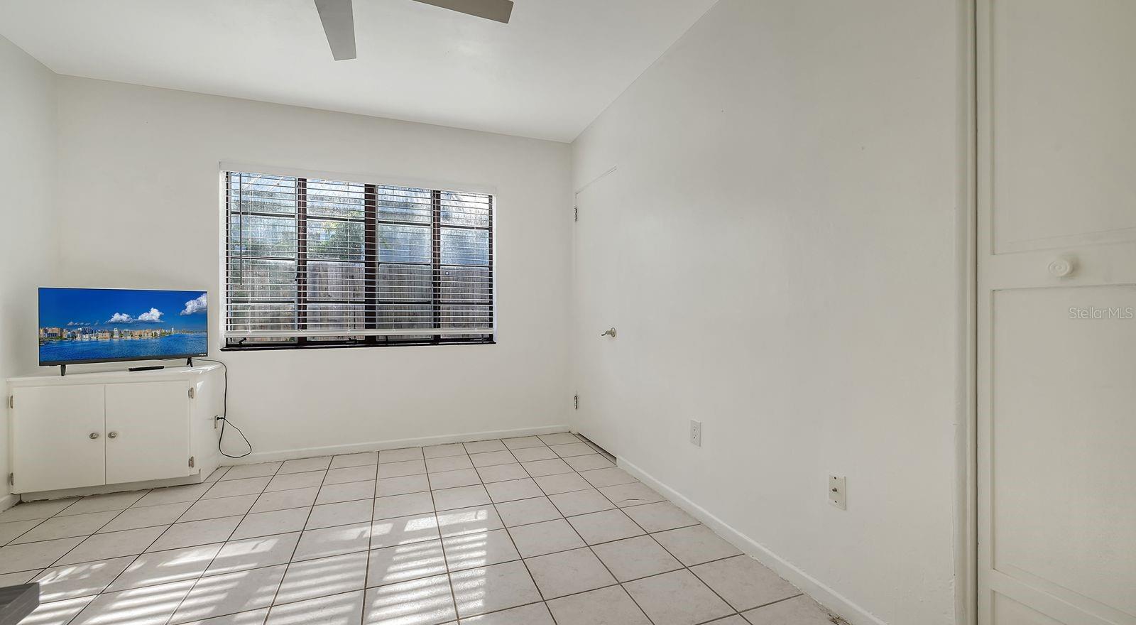 A4659396 Property Photo