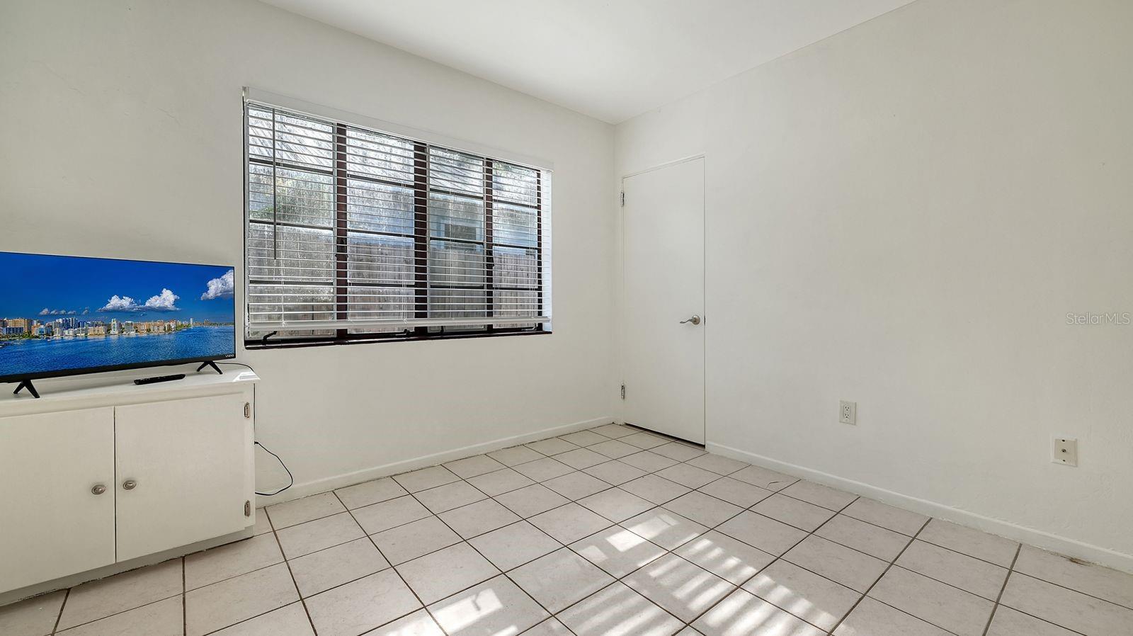 A4659396 Property Photo