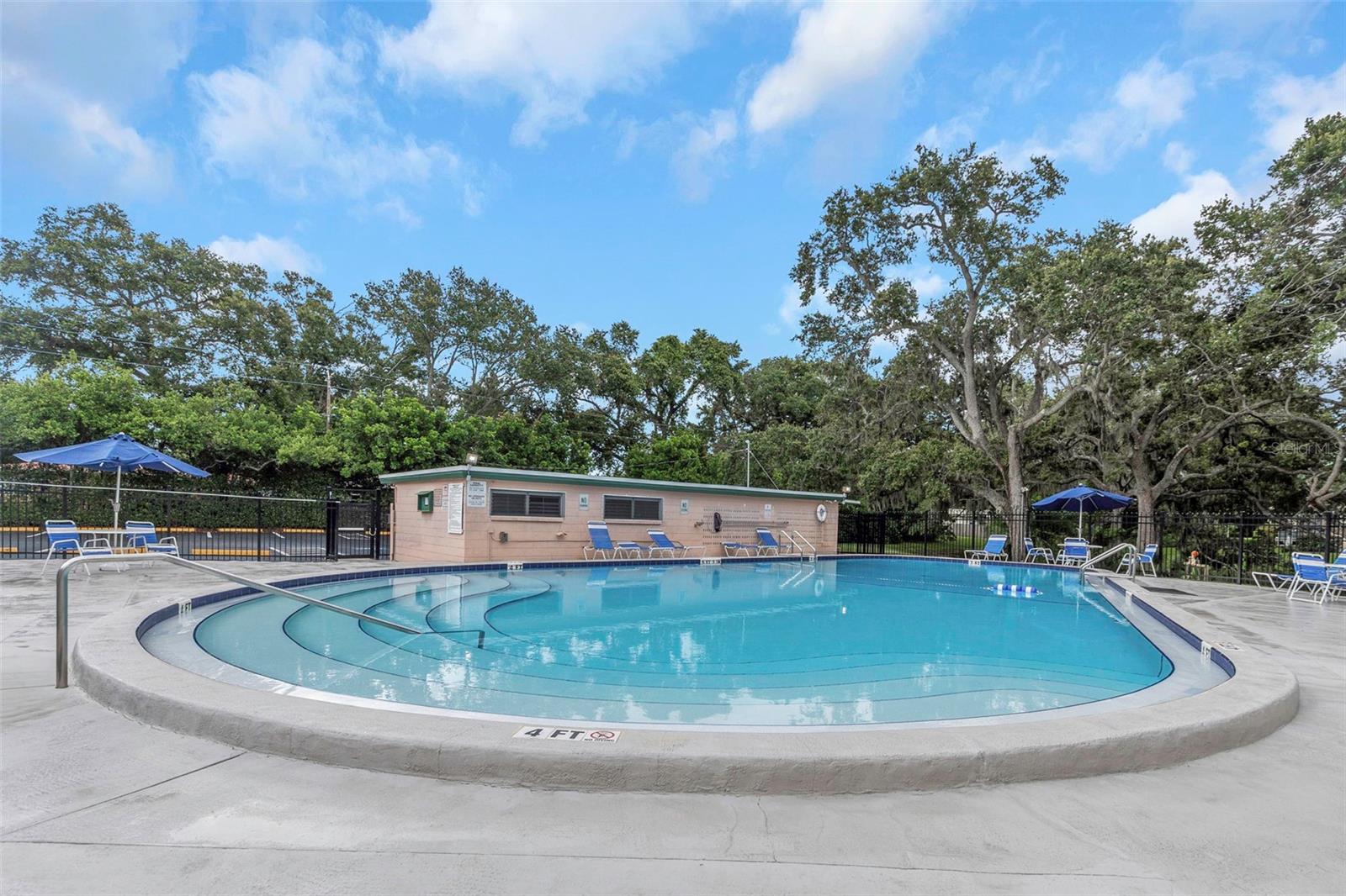 TB8409021 Property Photo