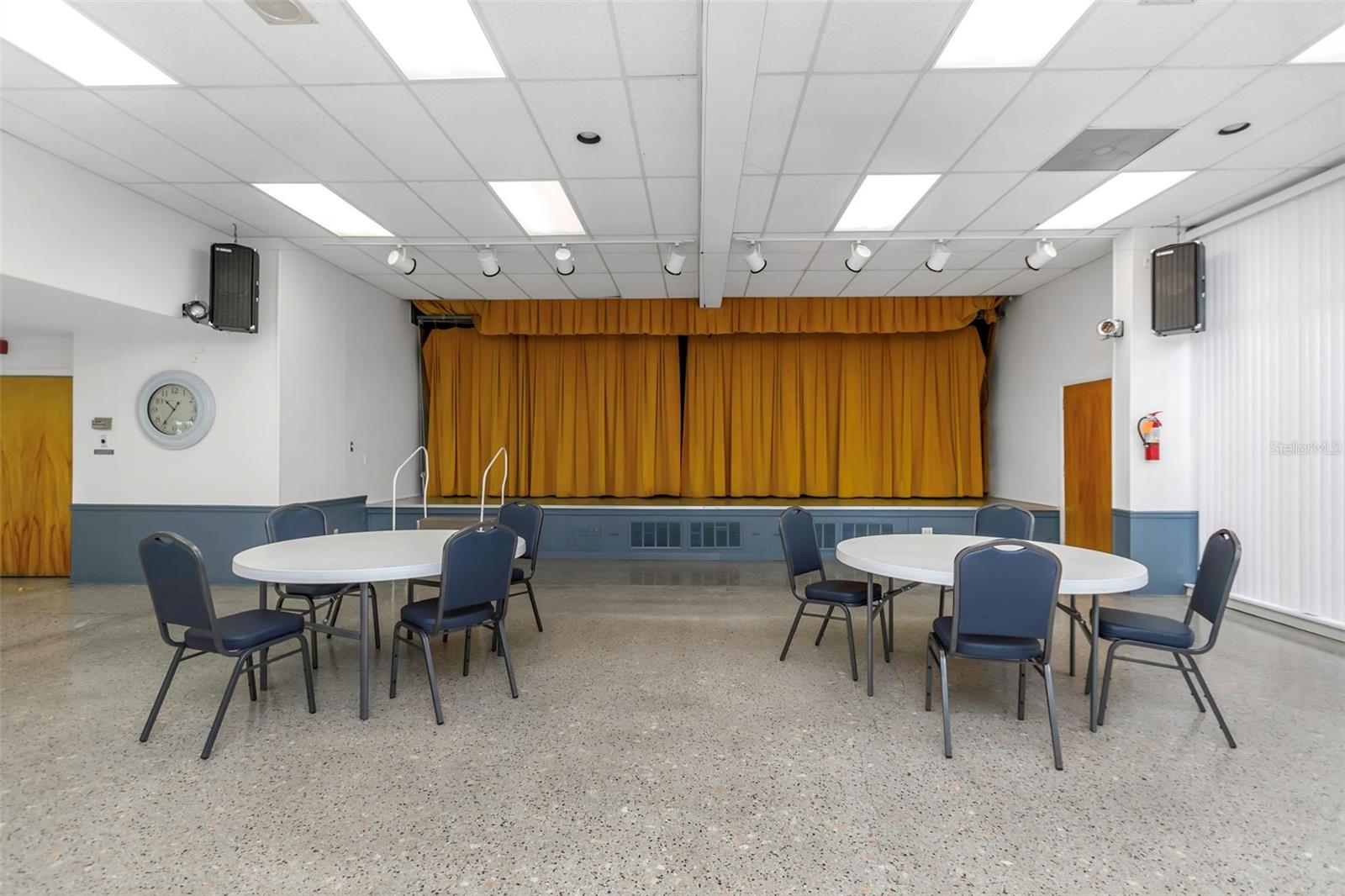 TB8409021 Property Photo