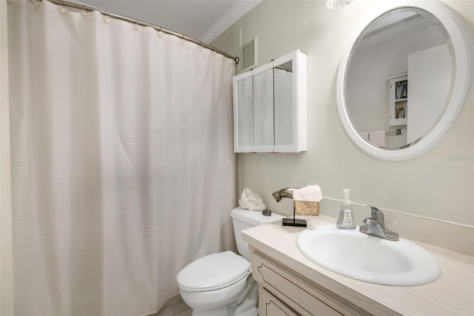 TB8409021 Property Photo