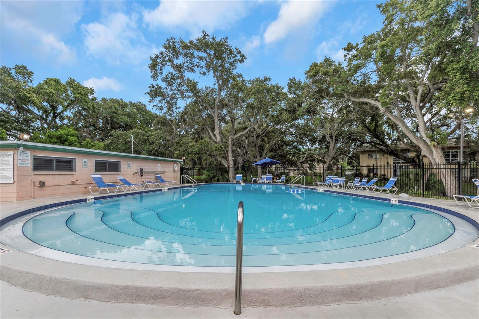 TB8409021 Property Photo