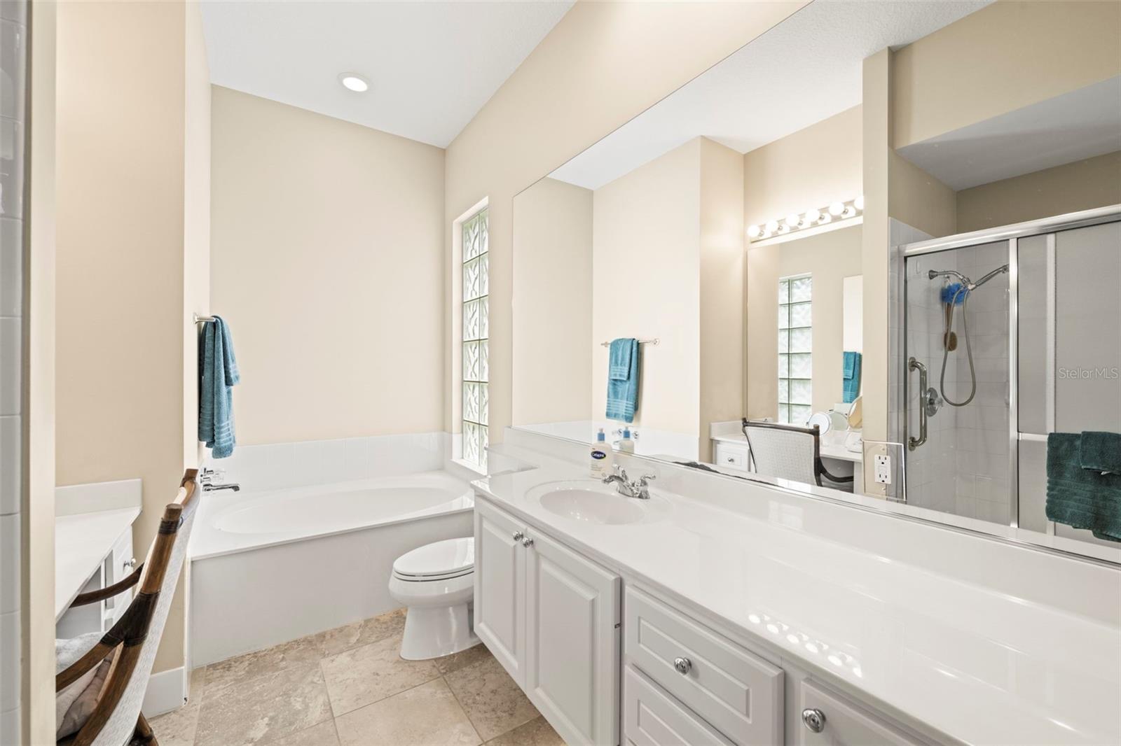 A4659412 Property Photo
