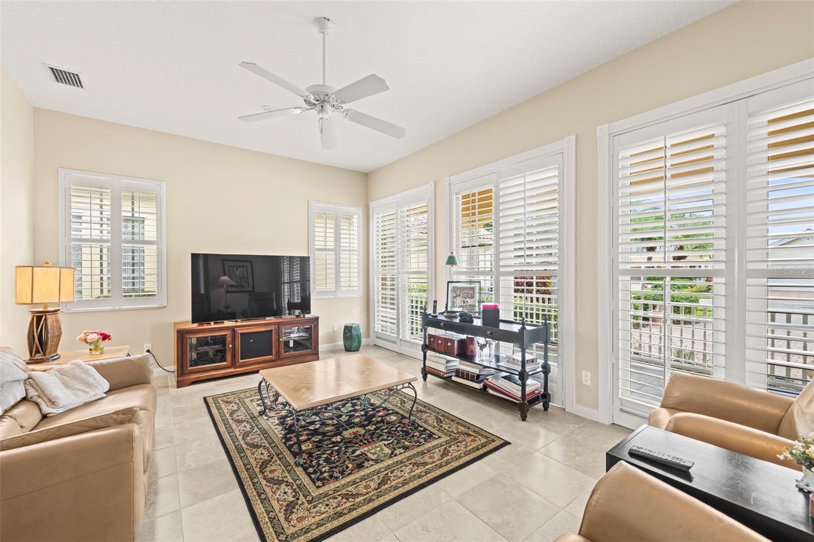 A4659412 Property Photo
