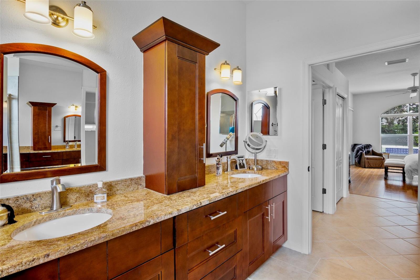 A4659417 Property Photo