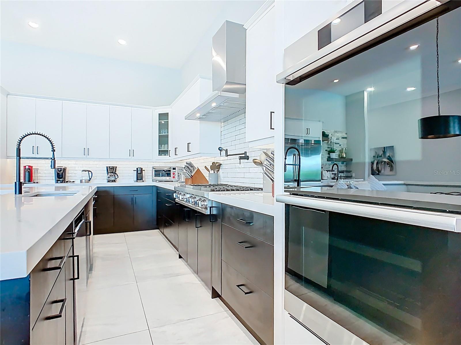 O6328697 Property Photo