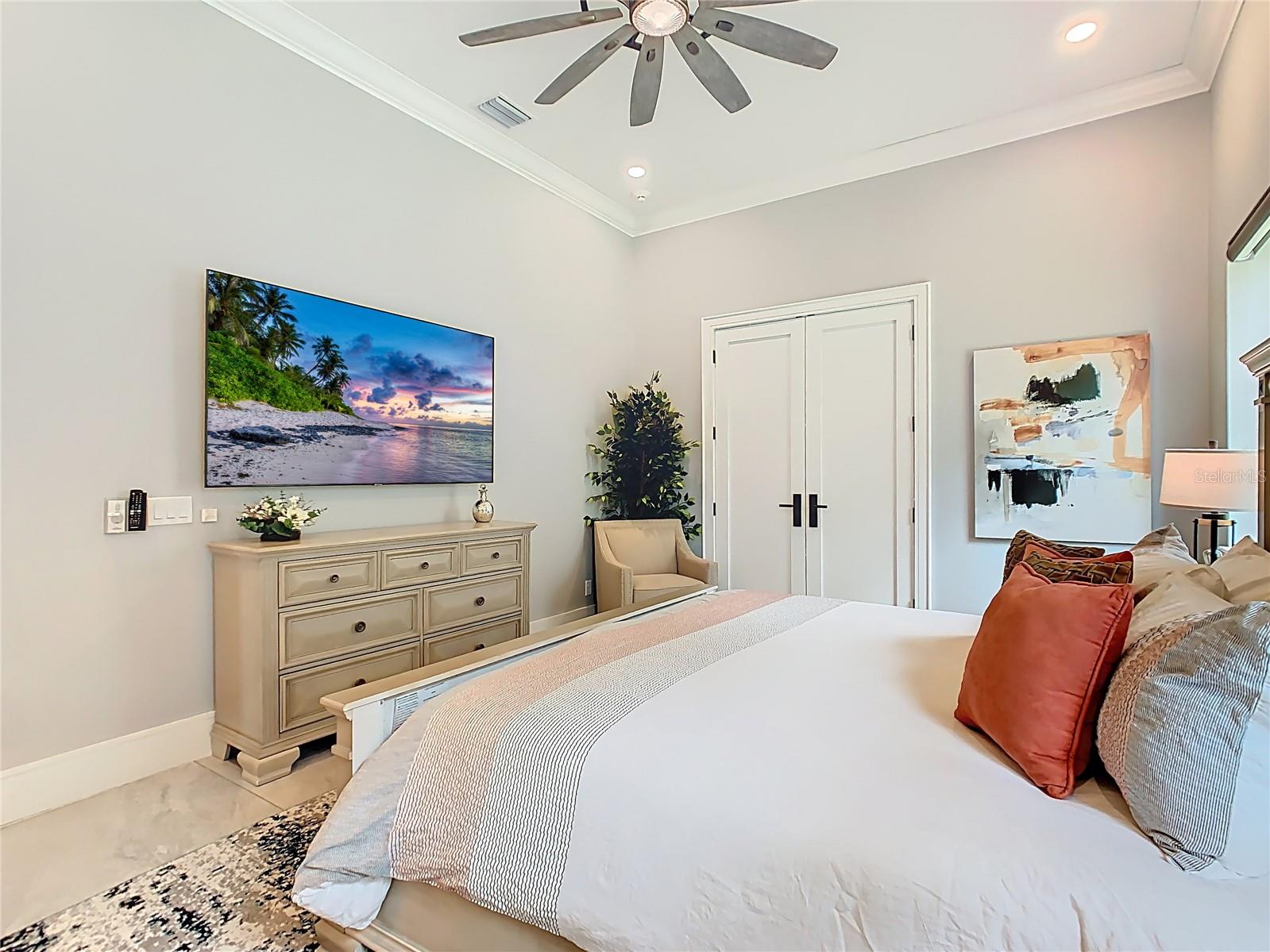 O6328697 Property Photo