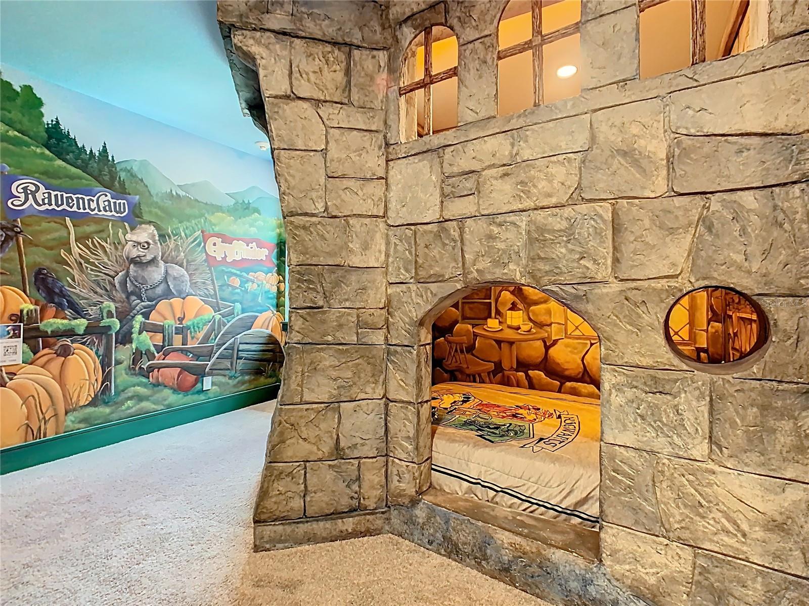 O6328697 Property Photo