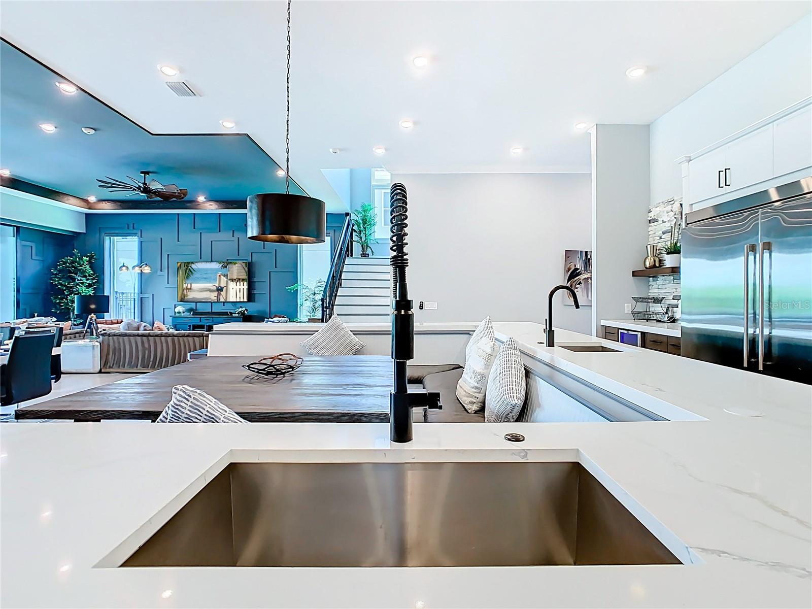 O6328697 Property Photo