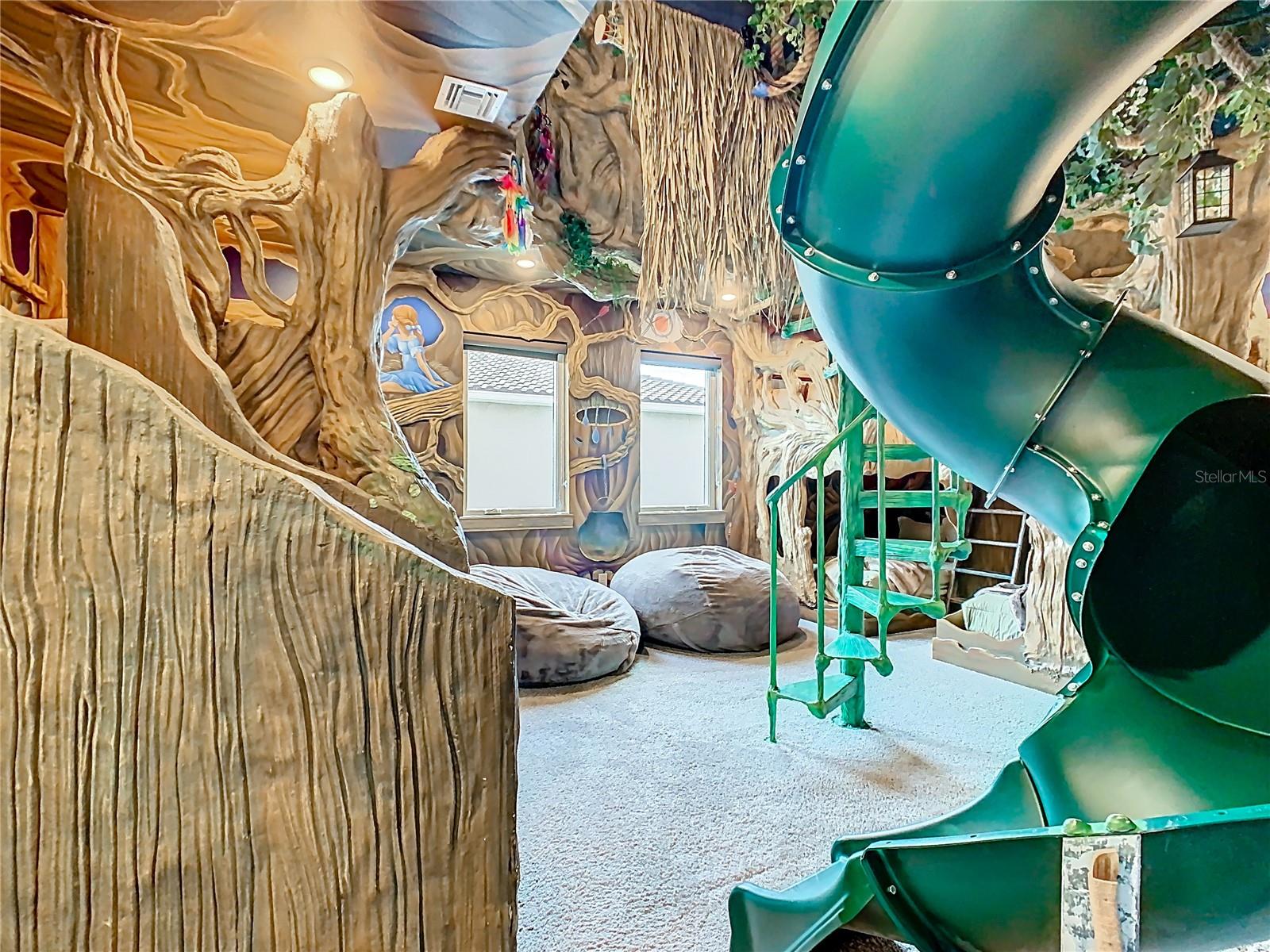 O6328697 Property Photo