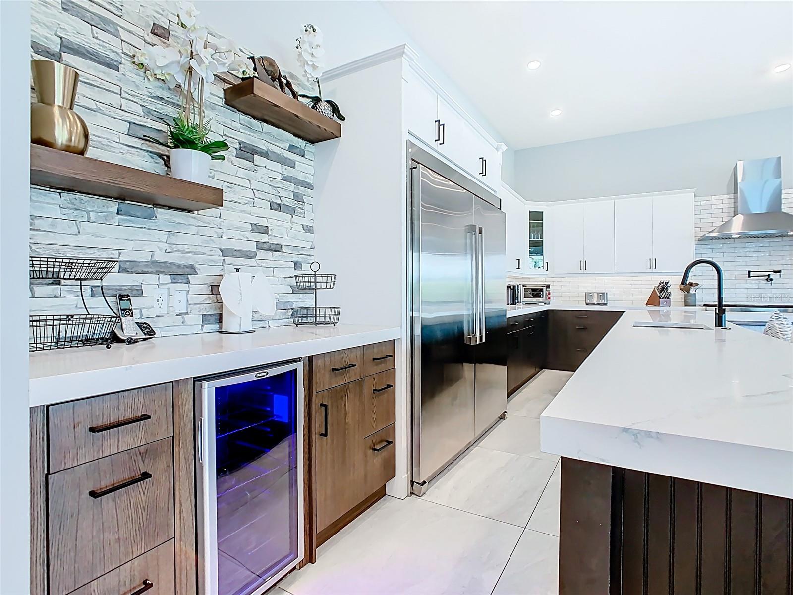 O6328697 Property Photo