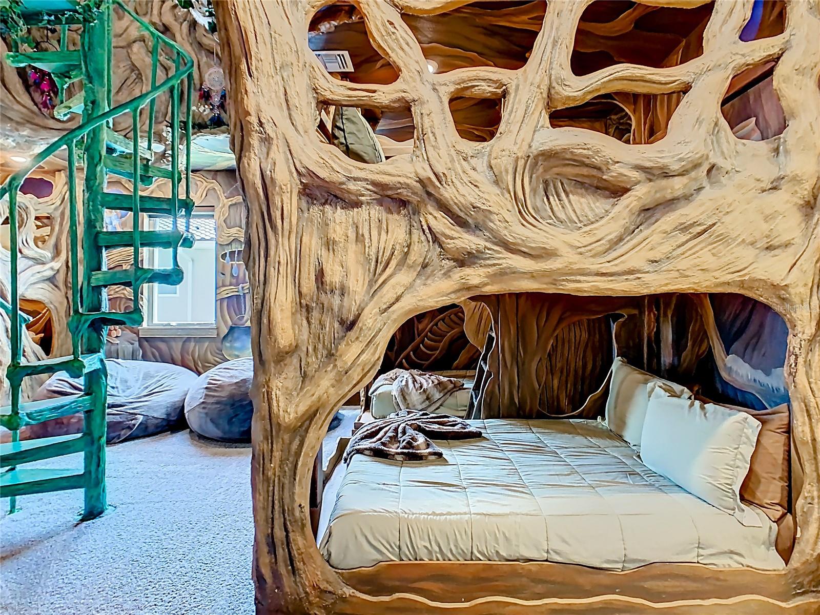 O6328697 Property Photo