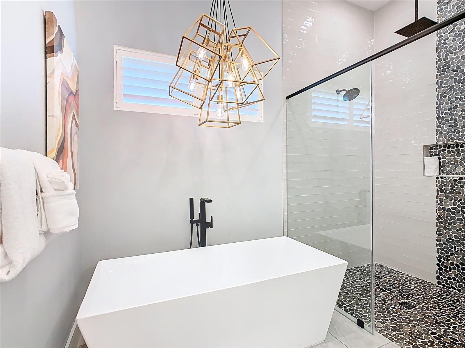 O6328697 Property Photo