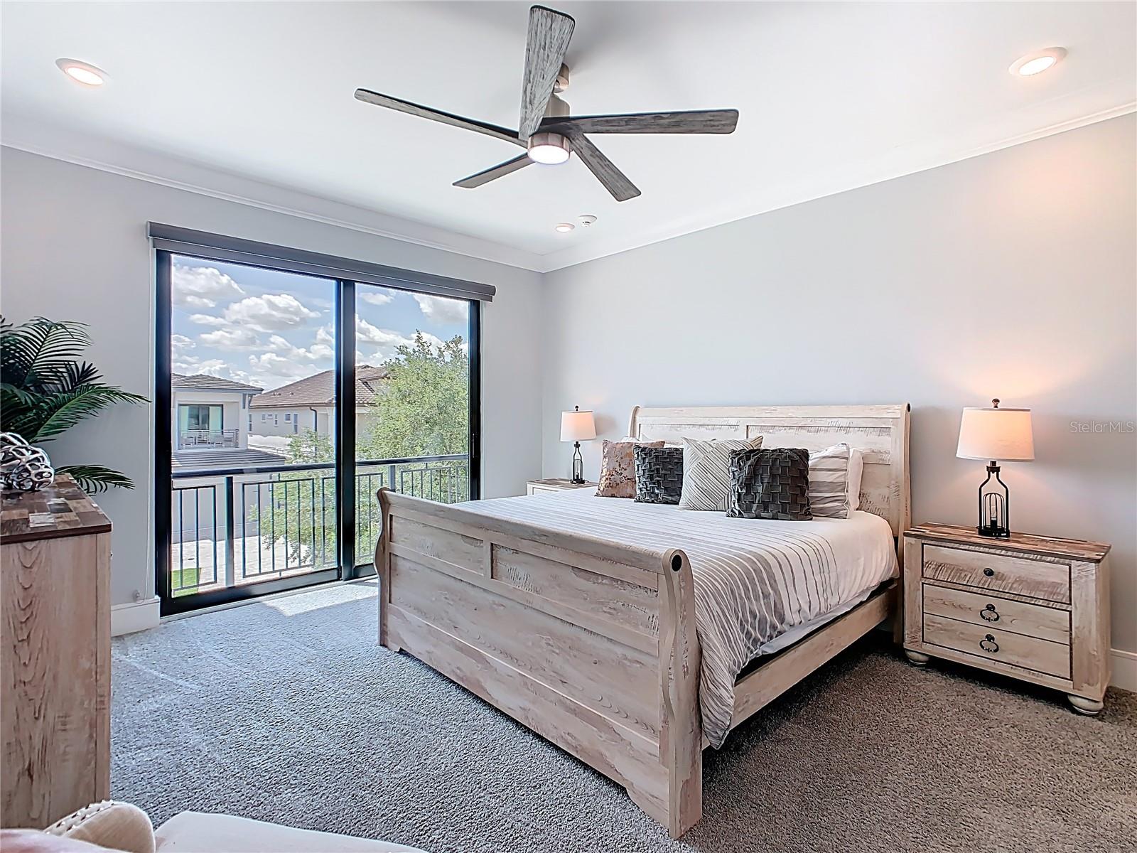 O6328697 Property Photo