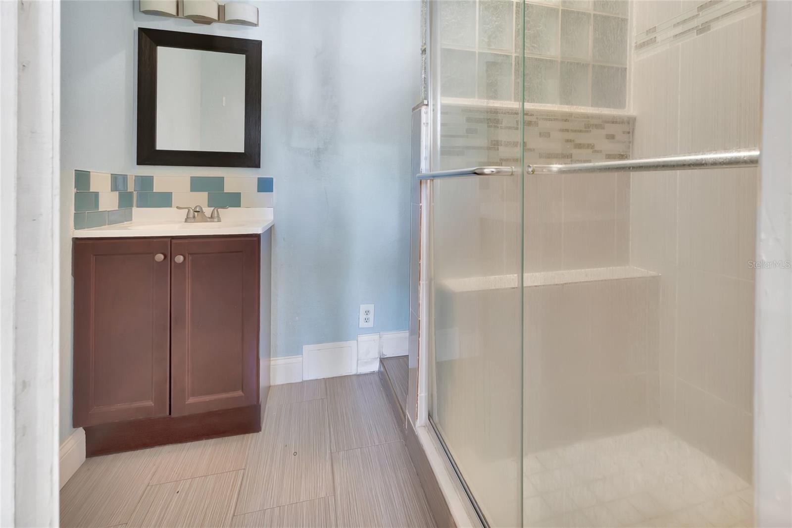 G5099819 Property Photo