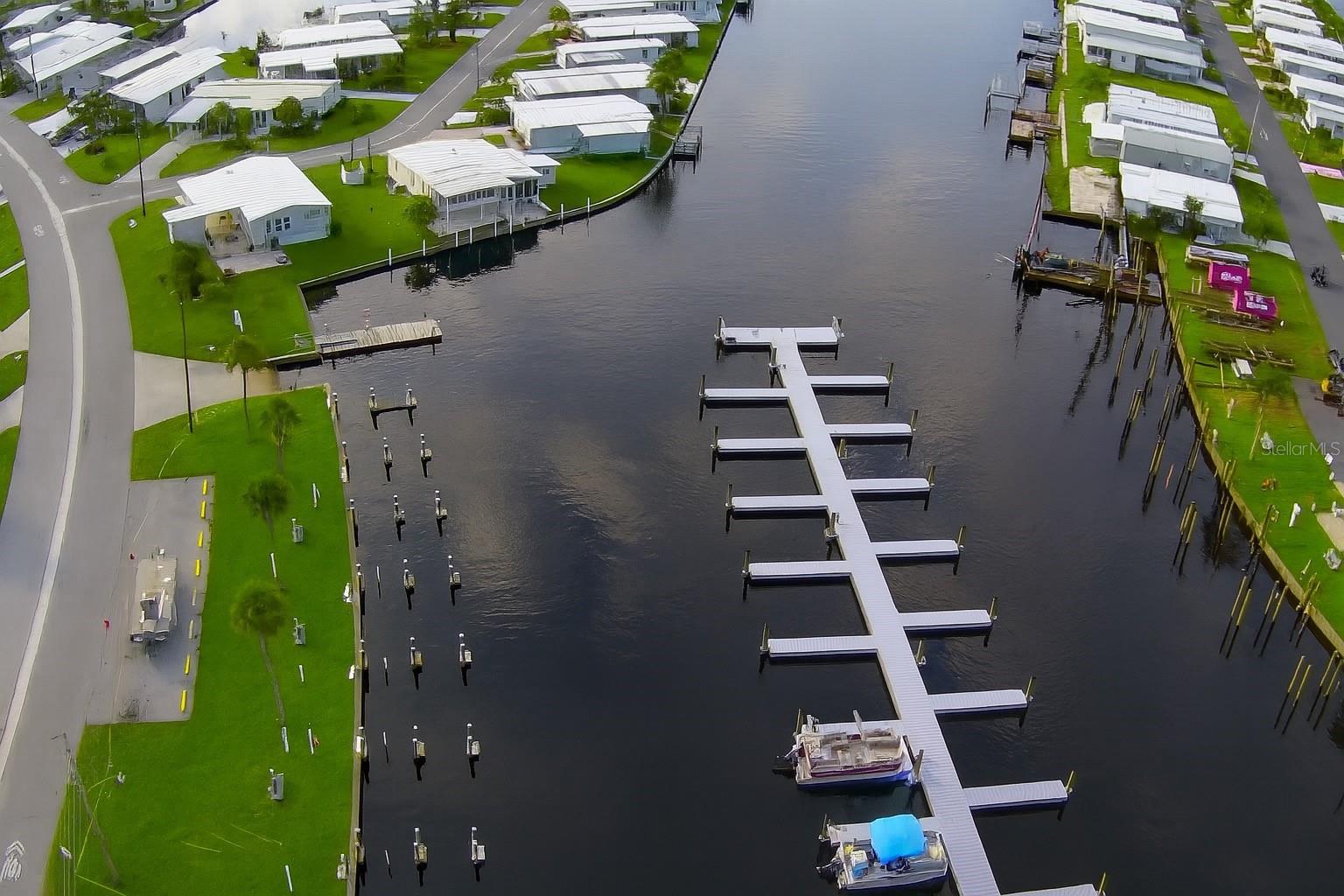 C7512607 Property Photo