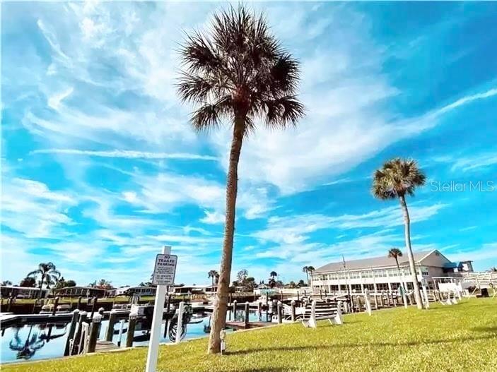 C7512607 Property Photo