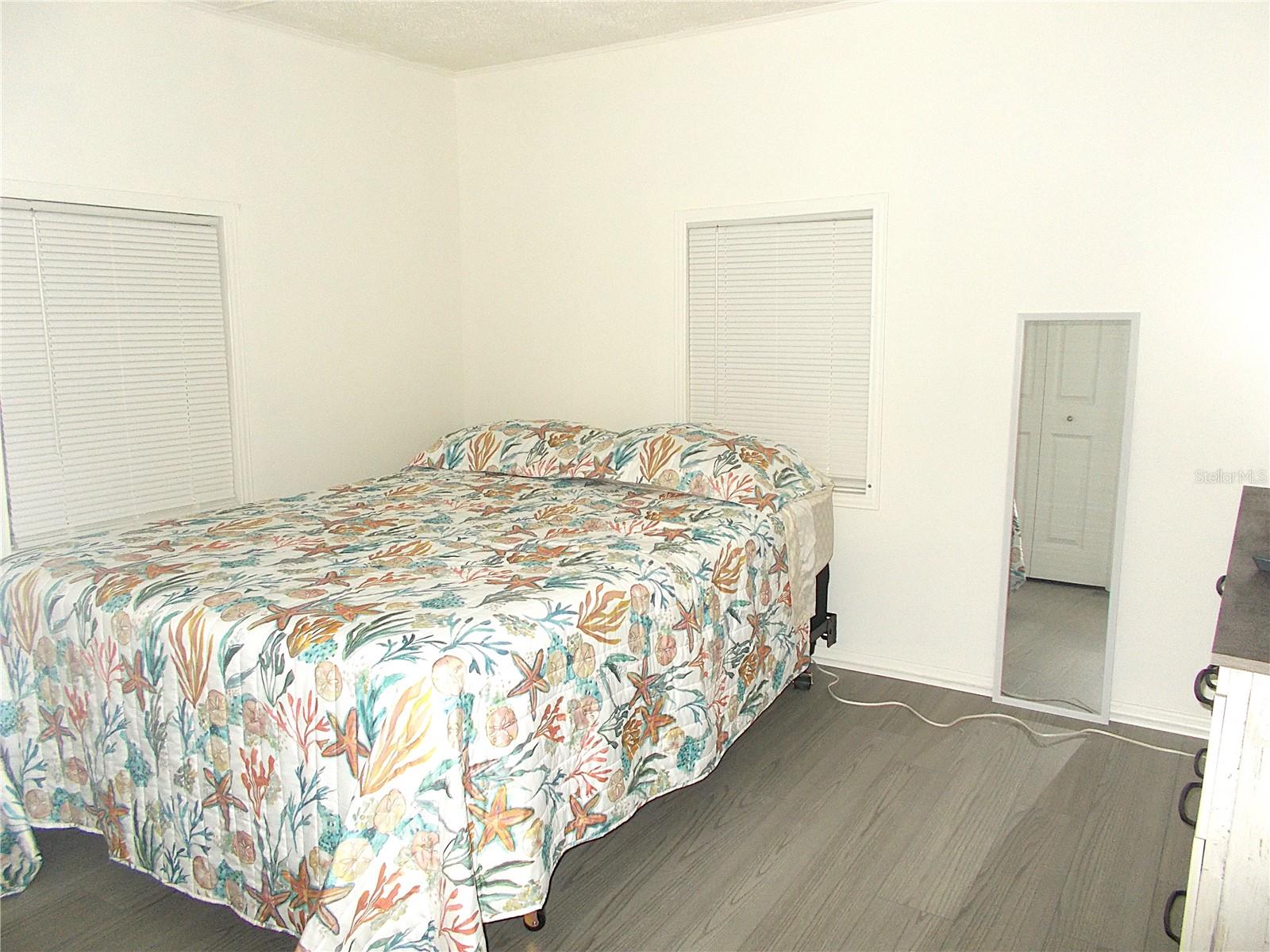 N6139766 Property Photo