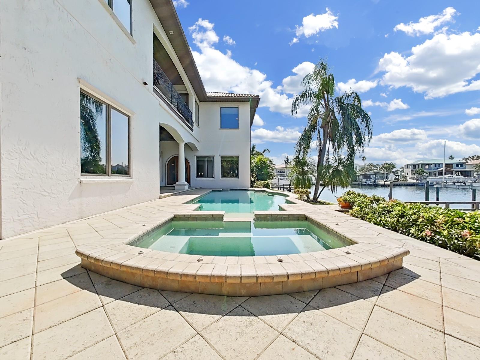 TB8409397 Property Photo