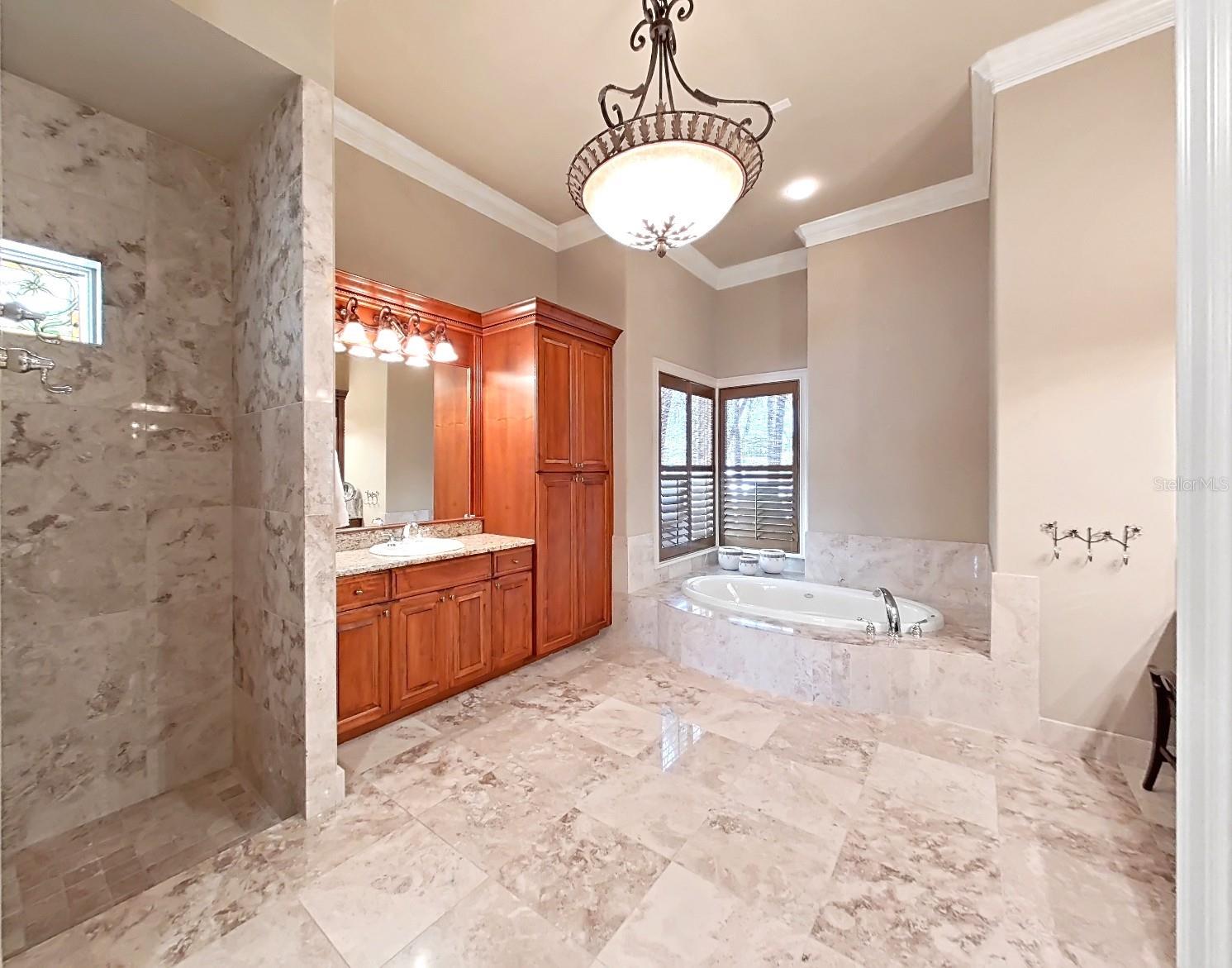 TB8409397 Property Photo