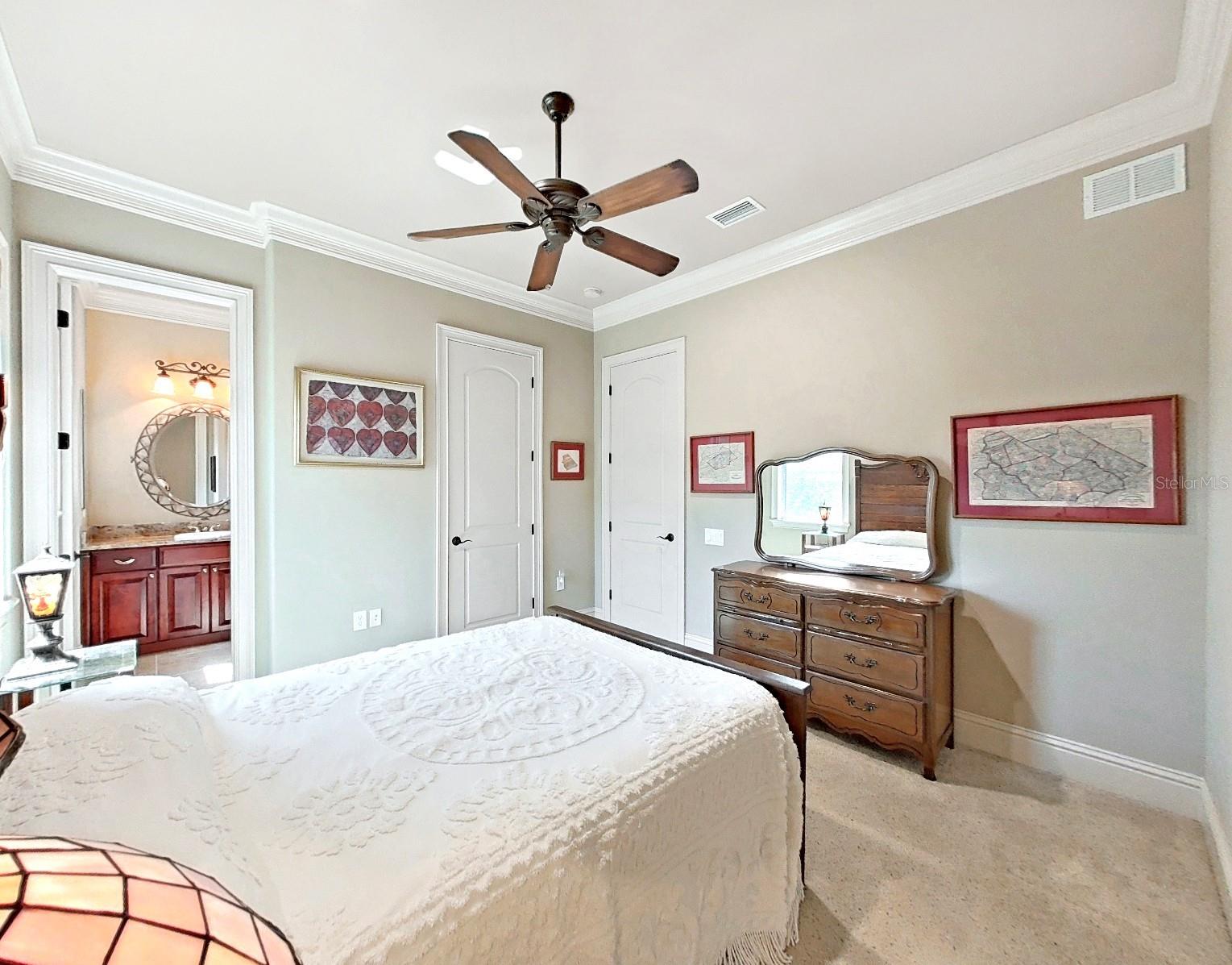 TB8409397 Property Photo