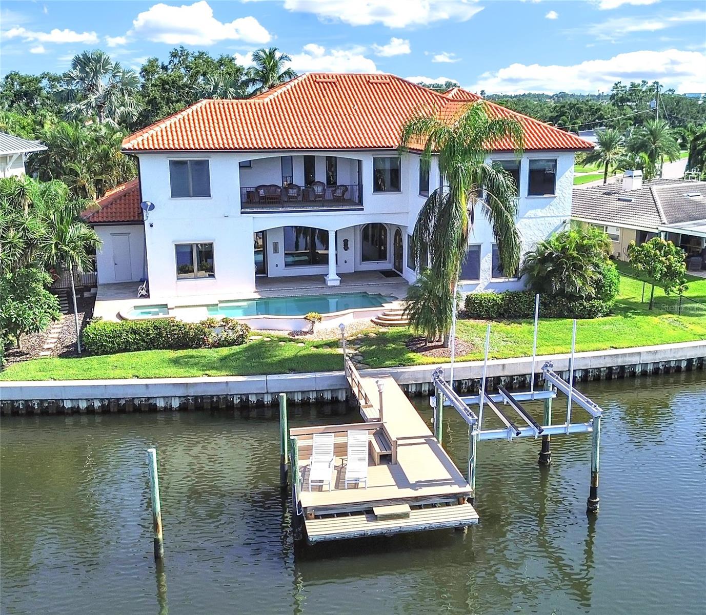 TB8409397 Property Photo