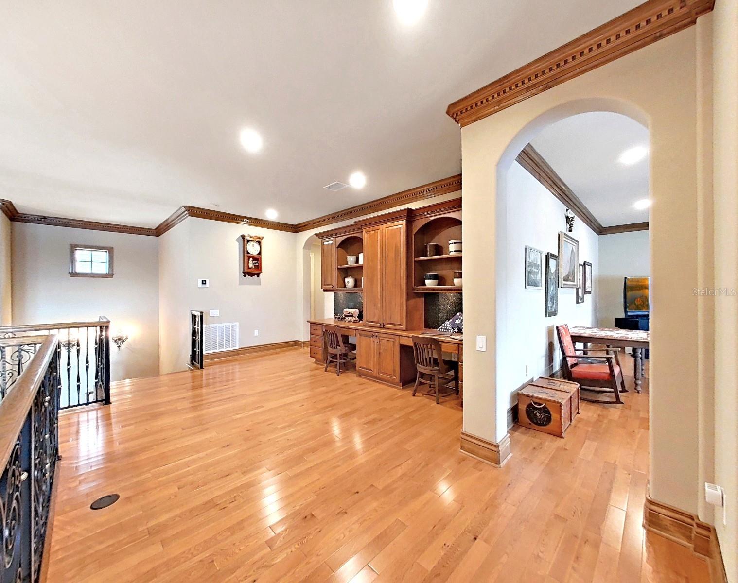 TB8409397 Property Photo