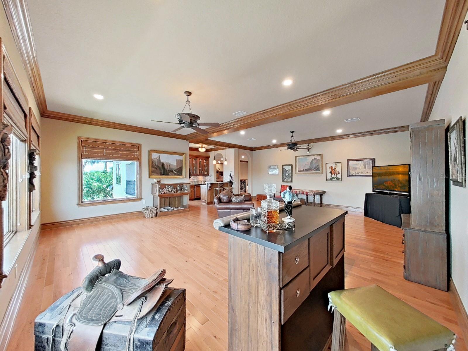 TB8409397 Property Photo