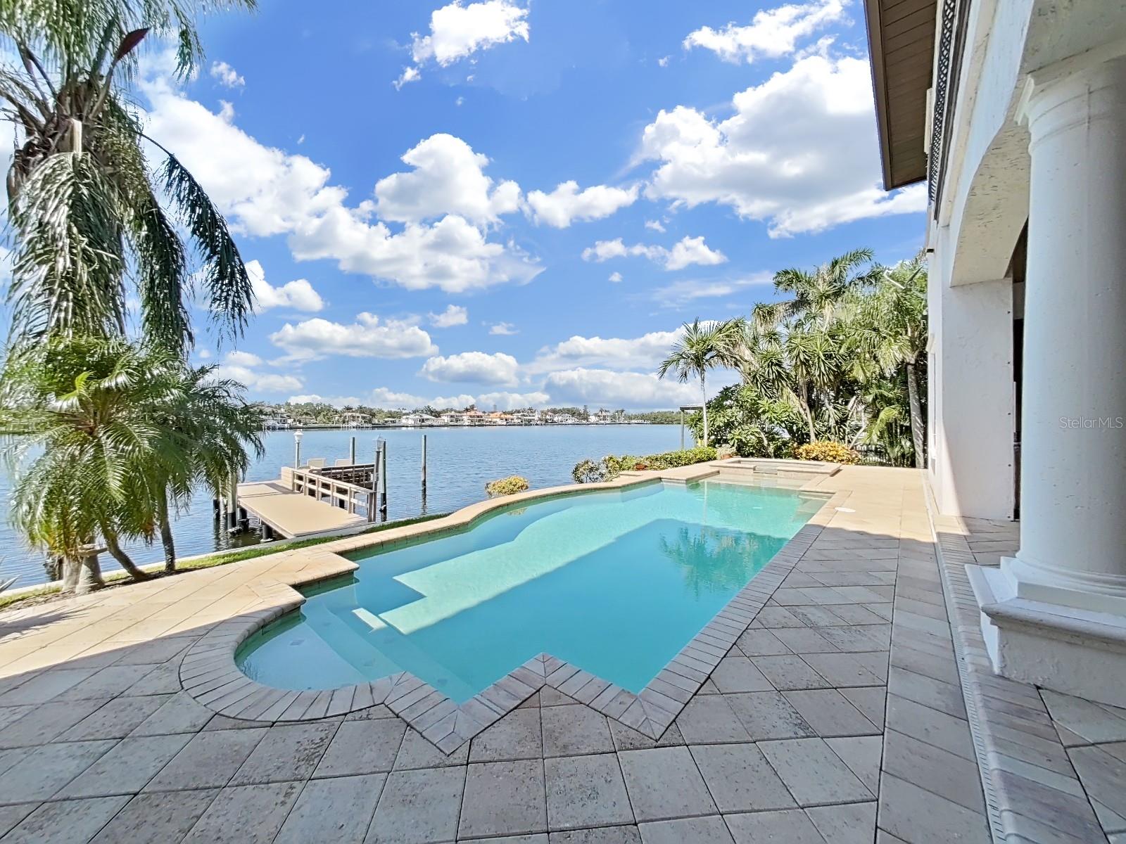 TB8409397 Property Photo