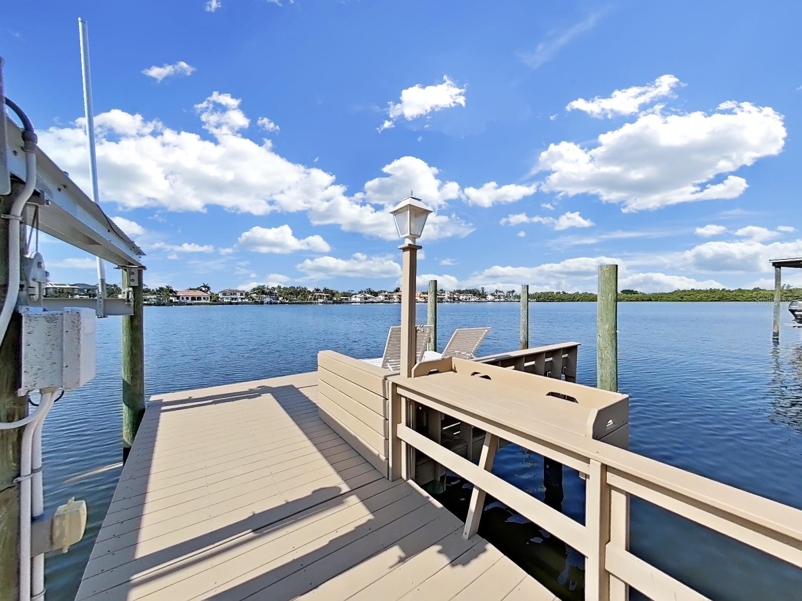 TB8409397 Property Photo