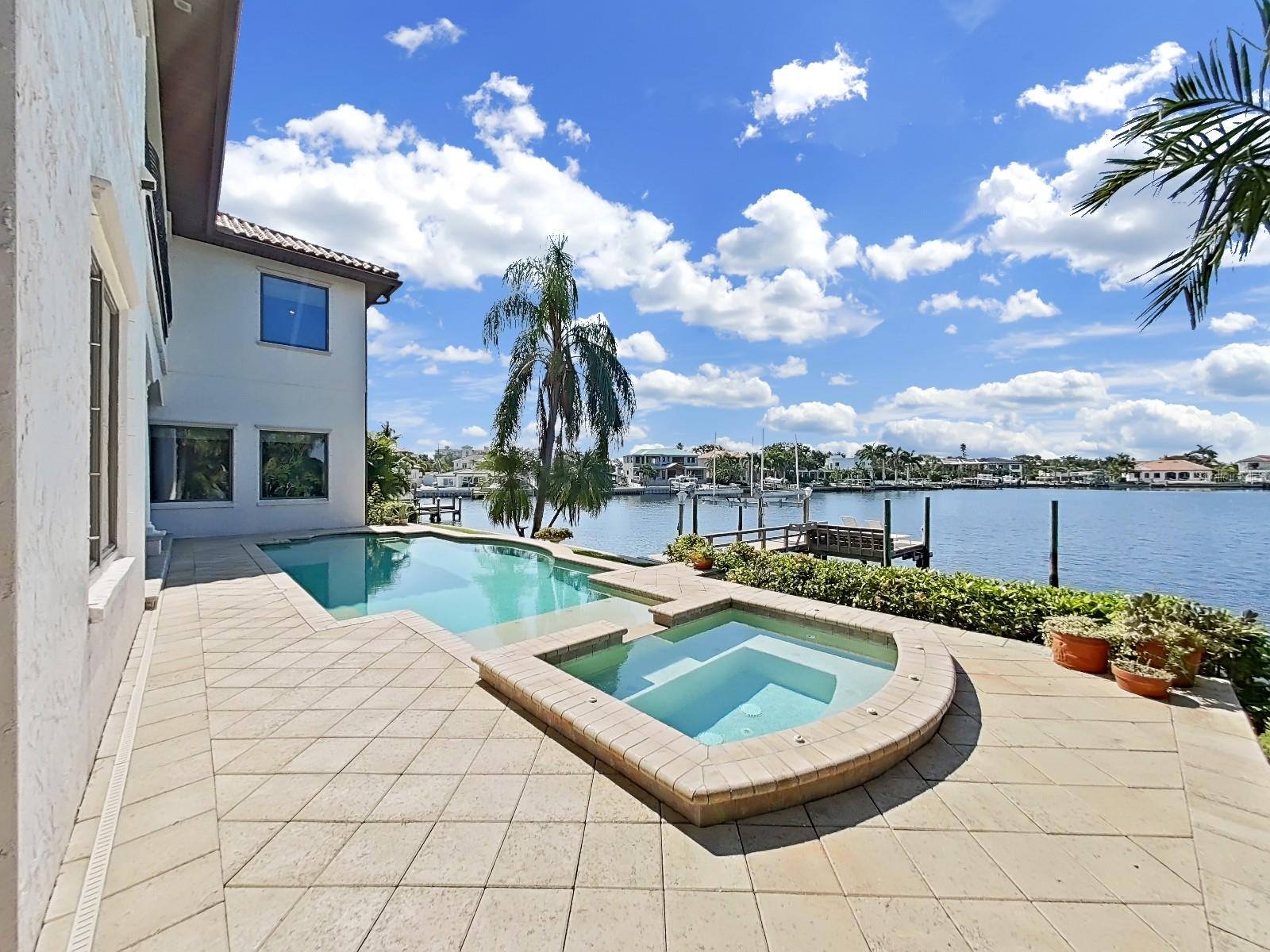 TB8409397 Property Photo