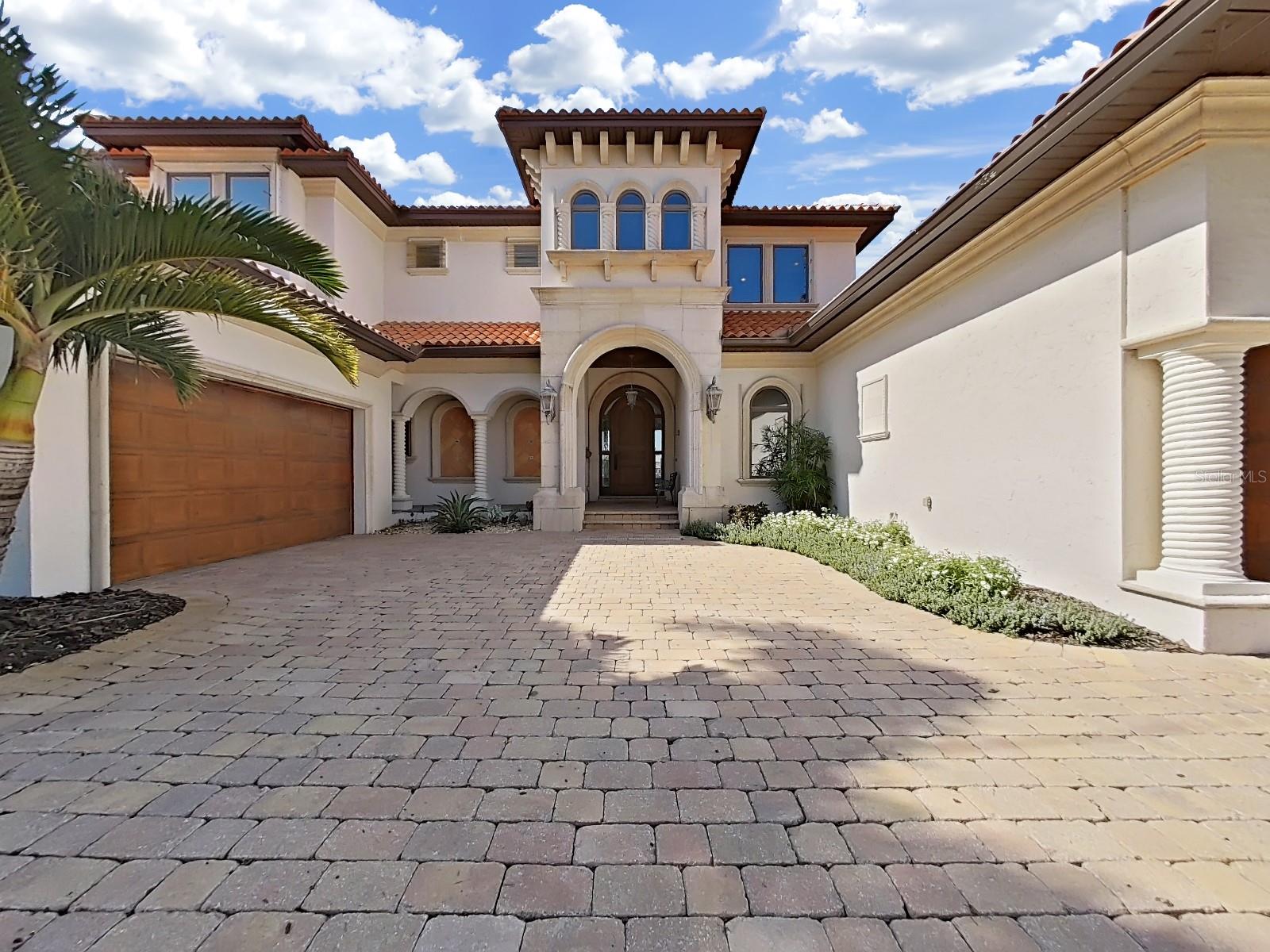 TB8409397 Property Photo