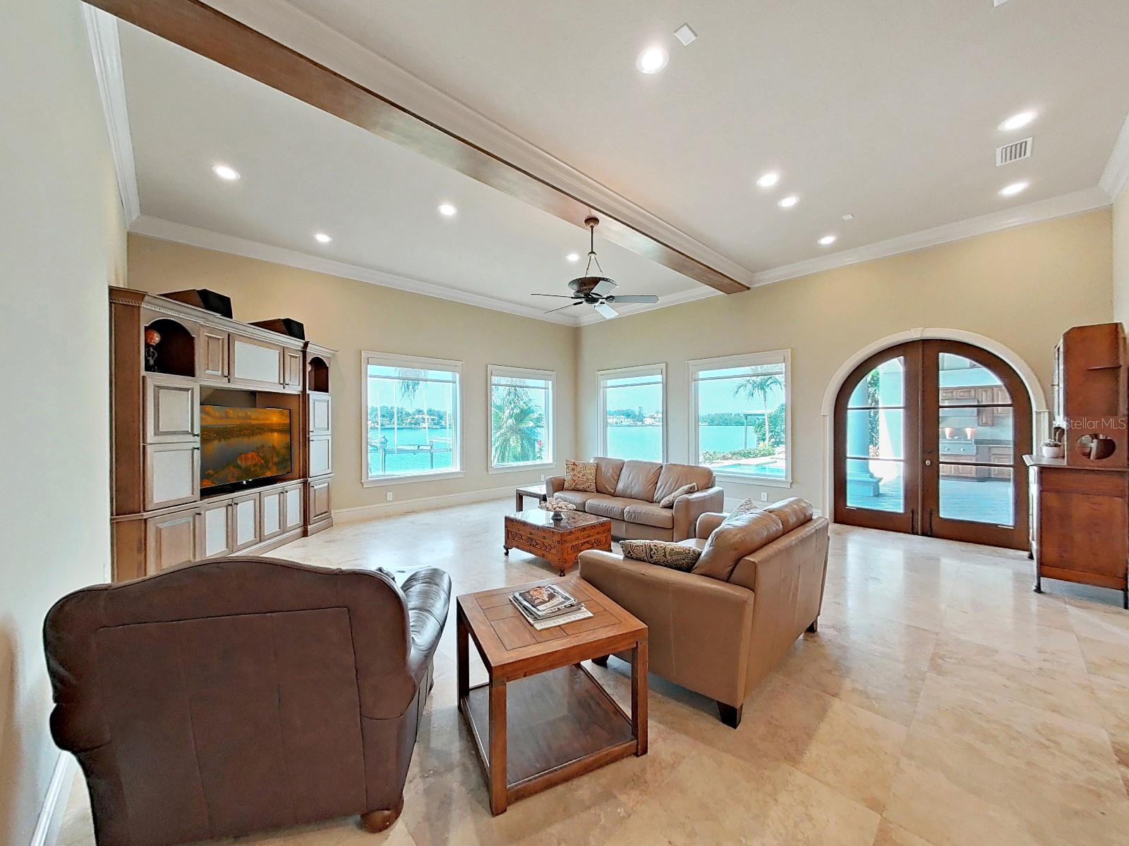 TB8409397 Property Photo