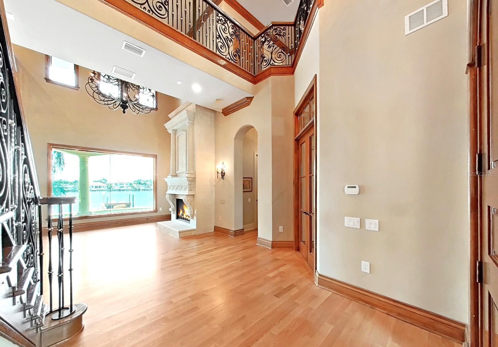 TB8409397 Property Photo