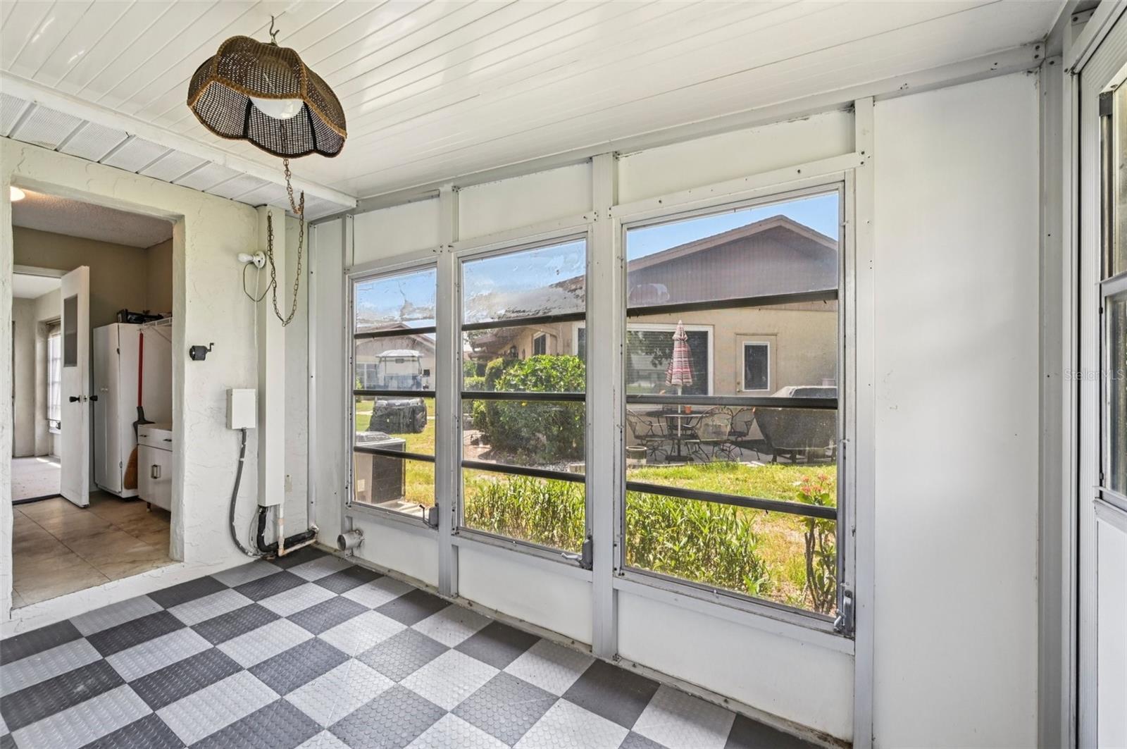 TB8409470 Property Photo