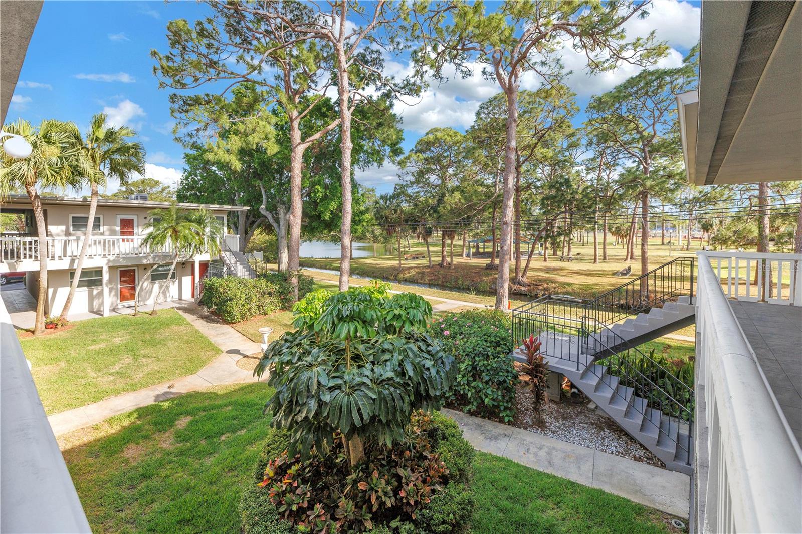 TB8409483 Property Photo