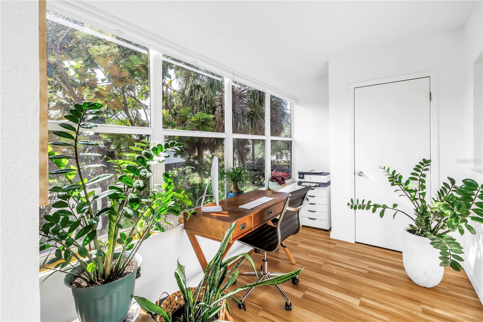 TB8409483 Property Photo