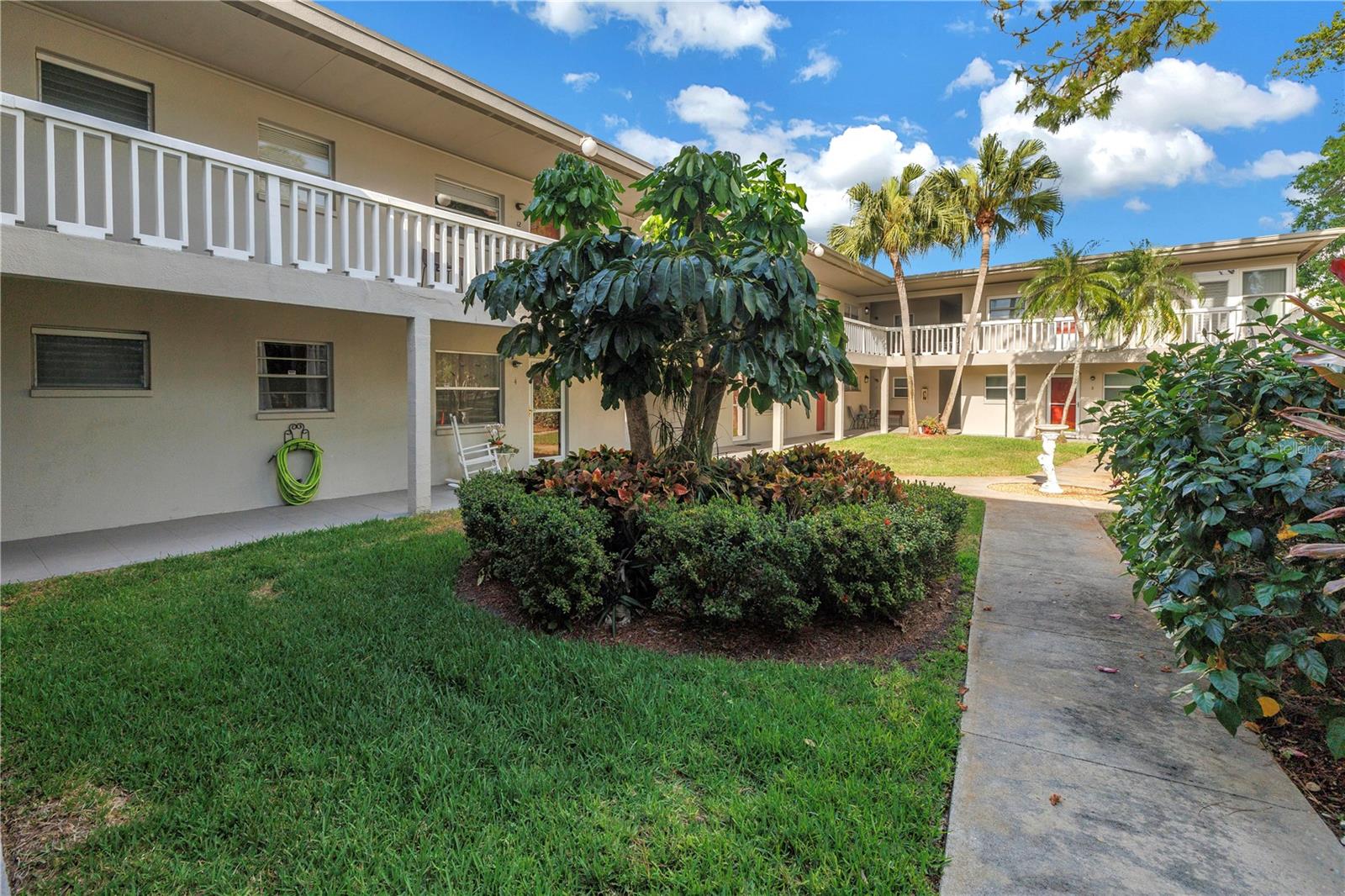 TB8409483 Property Photo