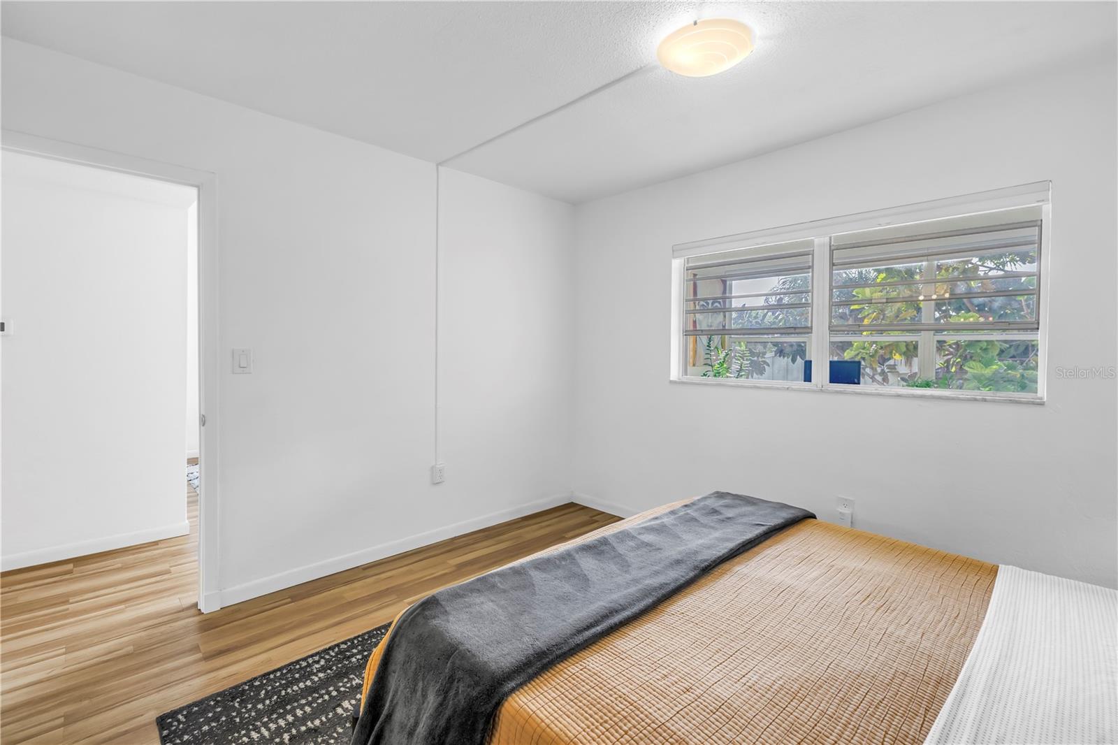 TB8409483 Property Photo