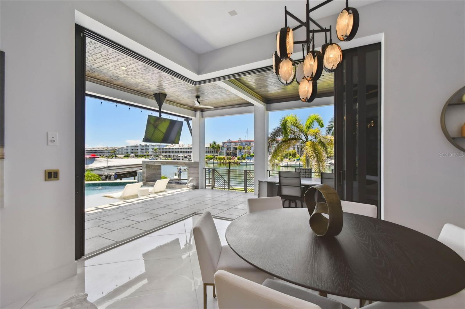 TB8409488 Property Photo