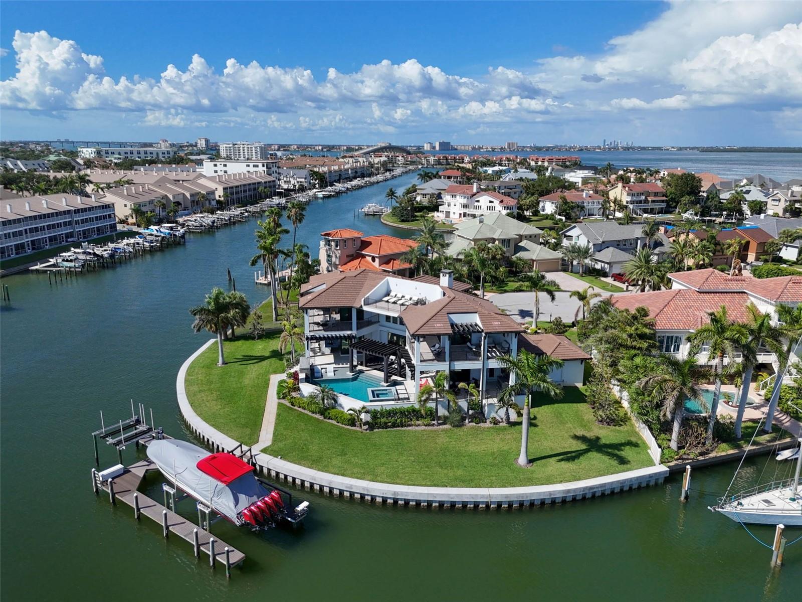 TB8409488 Property Photo