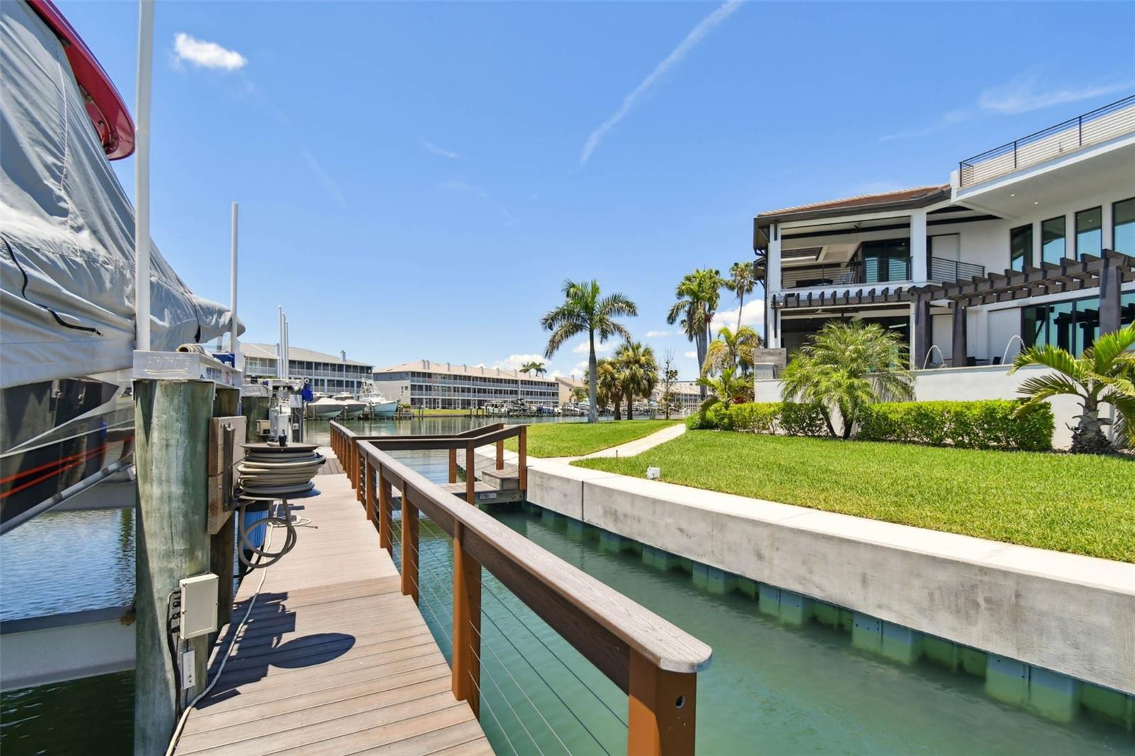 TB8409488 Property Photo