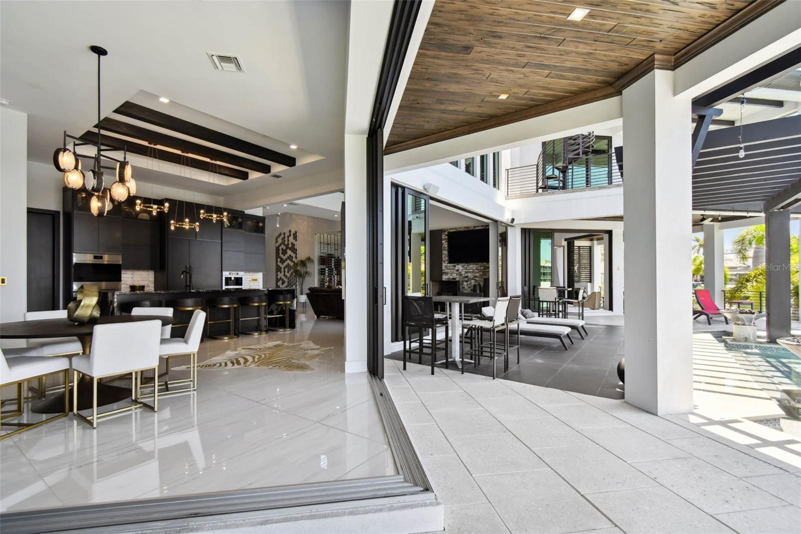 TB8409488 Property Photo