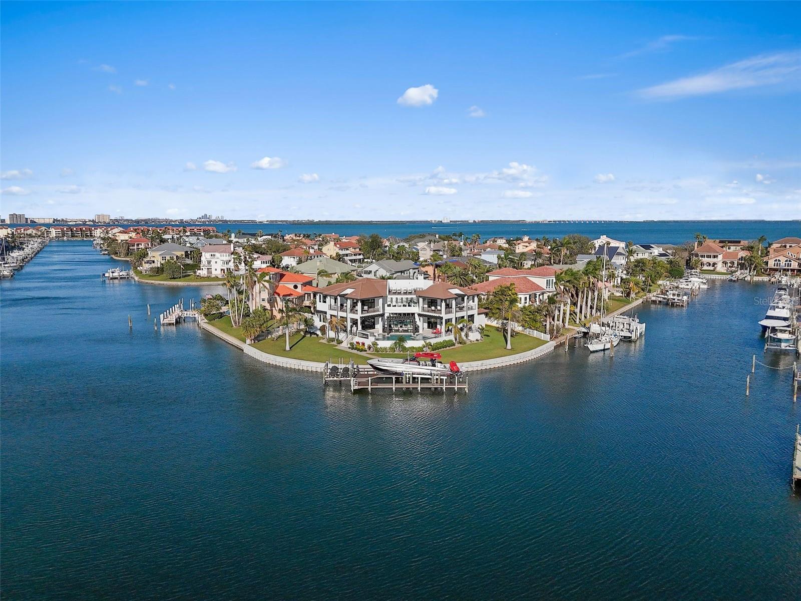 TB8409488 Property Photo