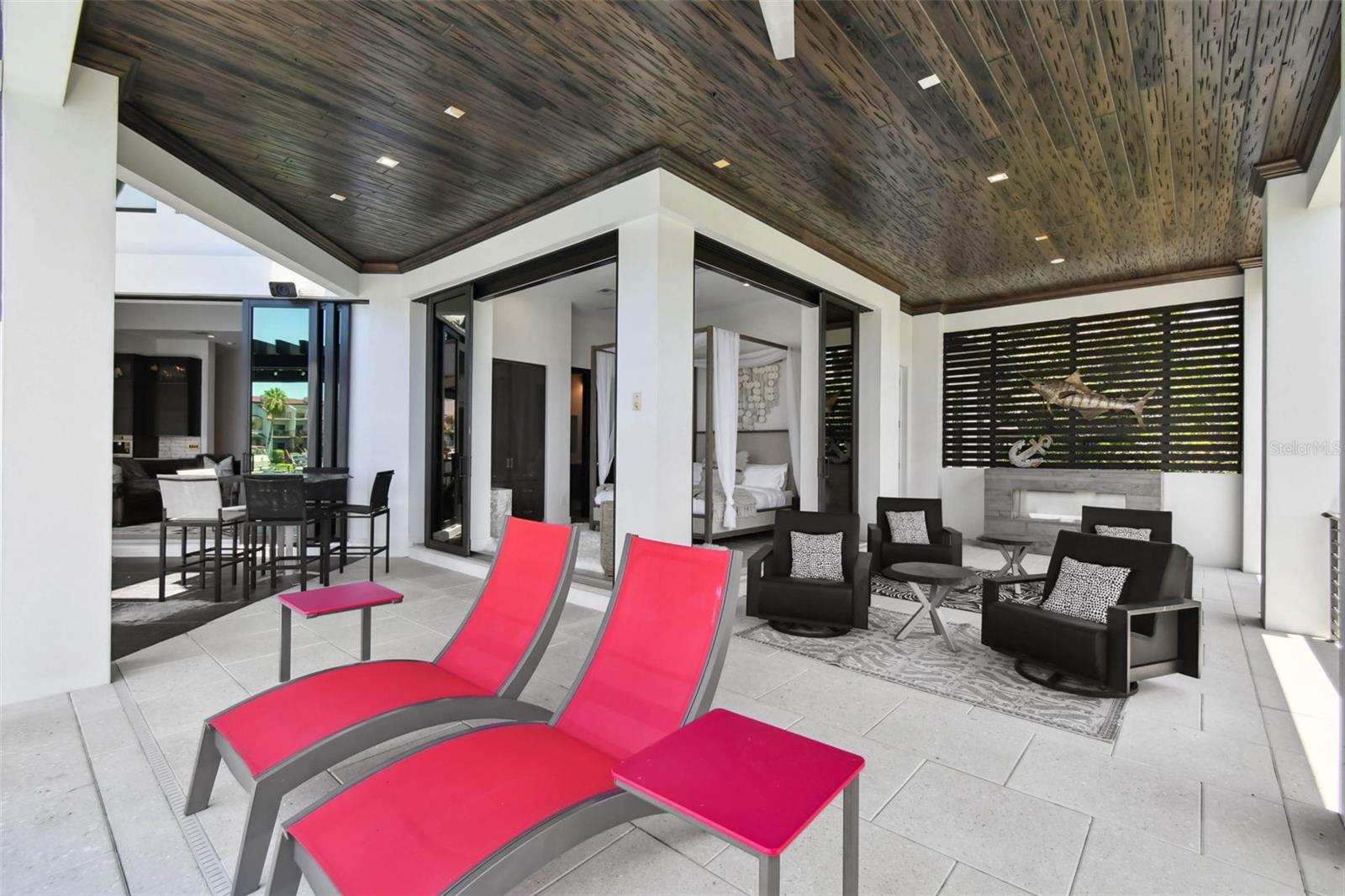 TB8409488 Property Photo