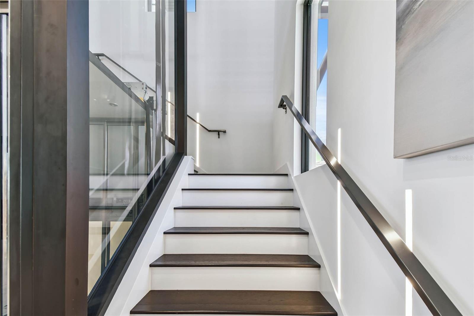 TB8409488 Property Photo